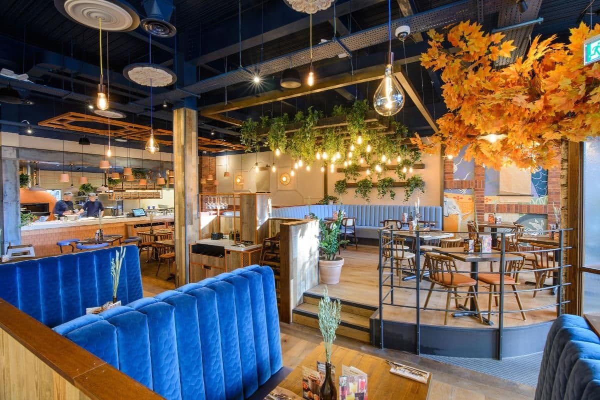 1365216053-Zizzi-Chester-Interiors_408529_large